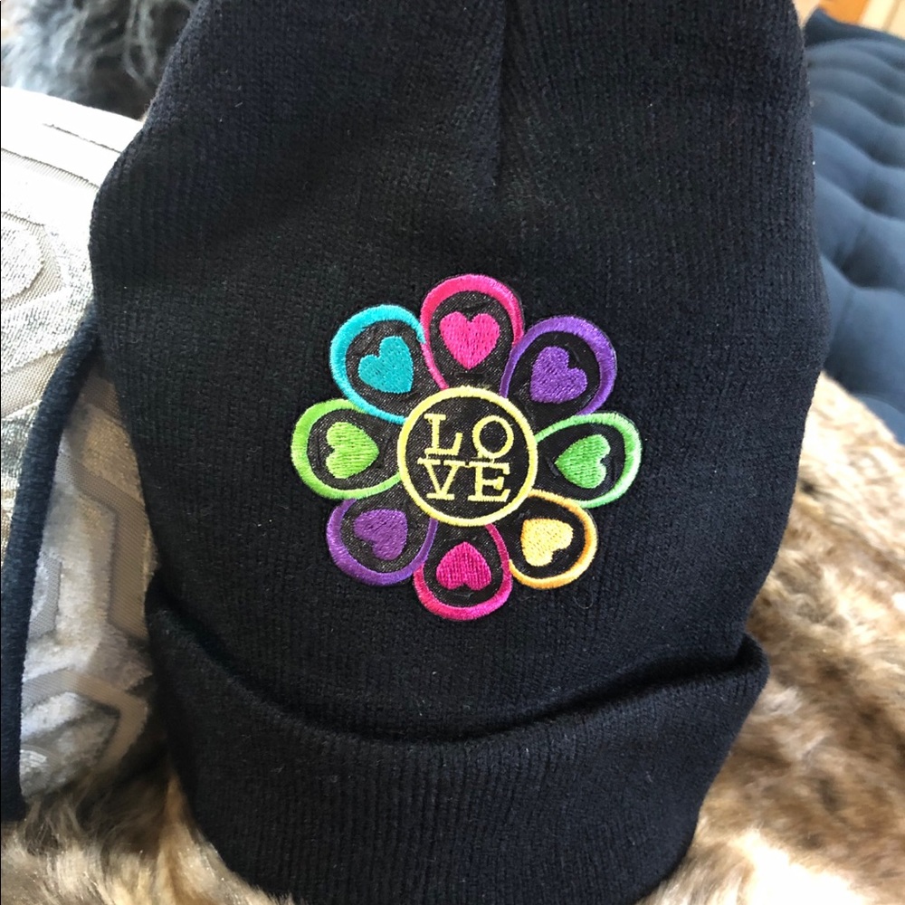 Beanie - Picture 2 of 3
